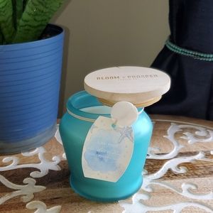 Bloom & Prosper Sea Salt & Sand Wood Wick Candle